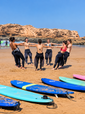 Surfkurs in Taghazout · 2 Stunden und Ausrüstung für den ganzen Tag